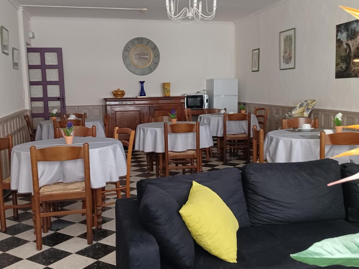 Les Glycines Acomodação com café da manhã Le Vigan  Exterior foto